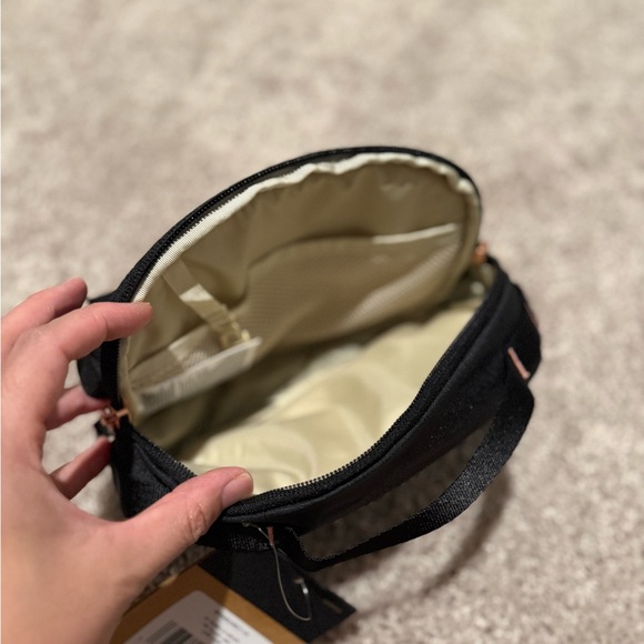 The North Face Black Belt Bag - Picture 3 of 3